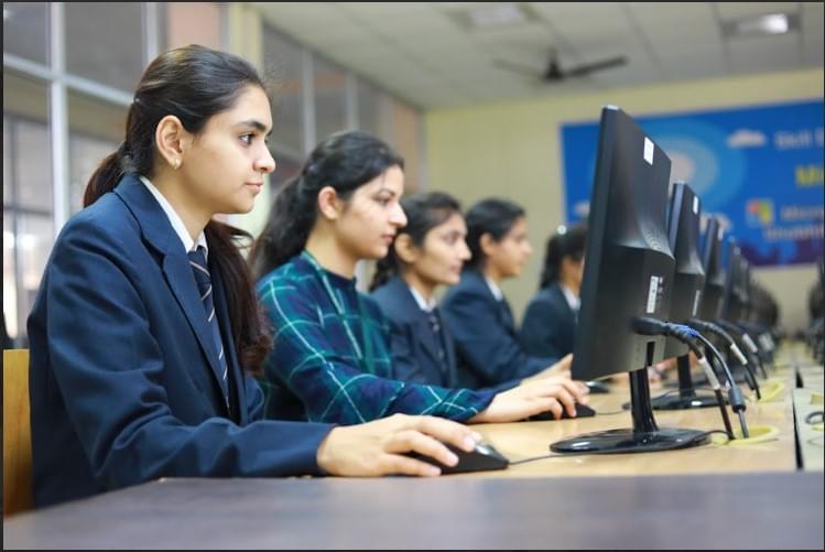 Shobhit University Meerut Campus and Infrastructure photo 16